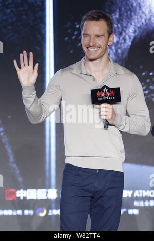 Tedesco-nati attore irlandese Michael Fassbender partecipa a una conferenza stampa per il suo film "Assassin 's Creed' a Pechino in Cina, 20 febbraio 2017. Foto Stock