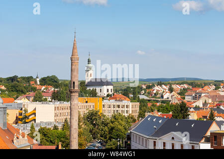 Immagine di un rinnovato minareto turco in Eger Ungheria Foto Stock