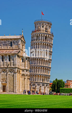 La Torre Pendente di Pisa, Toscana, Italia. Foto Stock