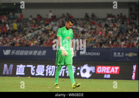 Il portiere Sergio Romero del Manchester United reagisce durante il match di Shanghai del 2016 International Champions Cup la Cina contro il Borussia Dortmund Foto Stock