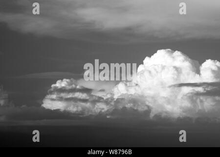 Cumulus nuvole sopra il midwestern Stati Uniti Foto Stock