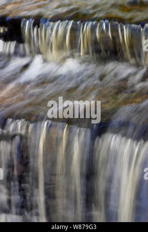 Piccole cascate del fiume. Foto Stock