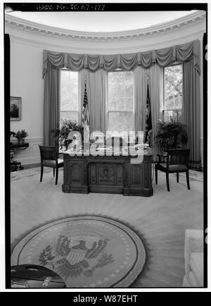 177. Ufficio ovale; vista guardando a sud; 177. Ufficio ovale; vista guardando a sud - la Casa Bianca, 1600 Pennsylvania Avenue, Northwest, Washington, Distretto di Columbia, DC Foto Stock