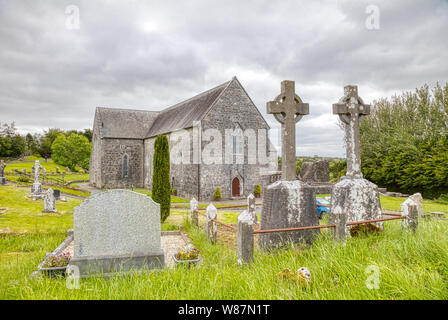 Ballintubber Abbey nel villaggio di Ballintubber nella contea di Mayo in Irlanda Foto Stock