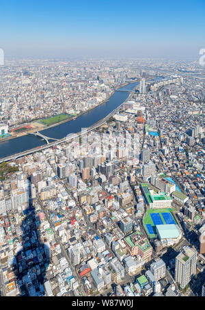 Tokyo Vista aerea. Vista panoramica sulla città dal ponte di osservazione di Tokyo Skytree, Tokyo, Giappone Foto Stock