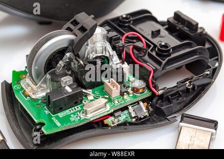 Smontaggio del mouse del computer Foto Stock