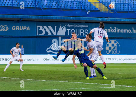 Zagabria, Croazia - 30 luglio 2019: la UEFA Champions League seconda manche di qualifica, GNK Dinamo vs. F.C. Saburtalo. I giocatori in azione Foto Stock