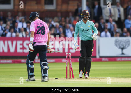 Londra, Regno Unito. 08 Ago, 2019. Surrey il paletto-keeper Ben Foakes stumpped il paletto di Stephen Eskinazi del Middlesex durante T20 vitalità Fixture Blast tra Middlesex vs Surrey al Lord Cricket Ground giovedì, 08 agosto 2019 a Londra Inghilterra. Credito: Taka G Wu/Alamy Live News Foto Stock