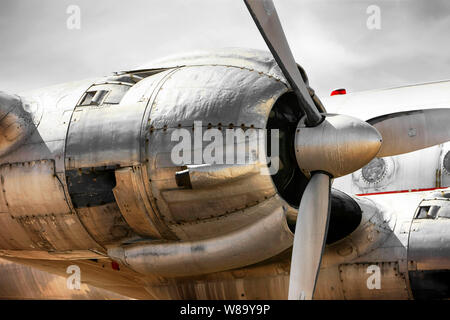 Wright R-3550 motore radiale sull'ala di un Lockheed L1049 Costellazione di TWA Foto Stock