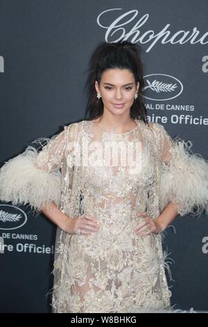Modello americano e personalità di televisione Kendall Jenner arriva per il Chopard festa selvaggia durante la 69a Cannes Film Festival di Cannes, Francia, 16 Foto Stock