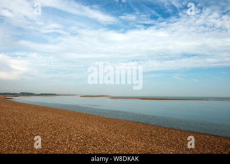 Il punto, strada di ciottoli, Suffolk, Regno Unito. Foto Stock