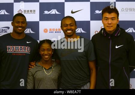 (Da sinistra) American CENTOMETRISTA A OSTACOLI David Oliver, velocista giamaicana Shelly-Ann Fraser-Pryce, American CENTOMETRISTA A OSTACOLI Aries Merritt e cinese a lungo il ponticello Li Jinzhe Foto Stock