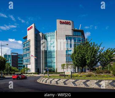 Diageo PLC HQ London sede centrale di Diageo / sede centrale di Diageo - sede centrale di Diageo a Park Royal London UK Foto Stock