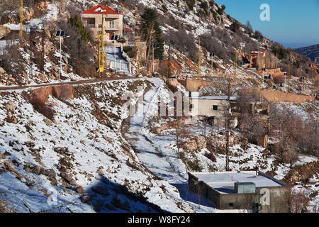 Neve nelle montagne del Libano Foto Stock
