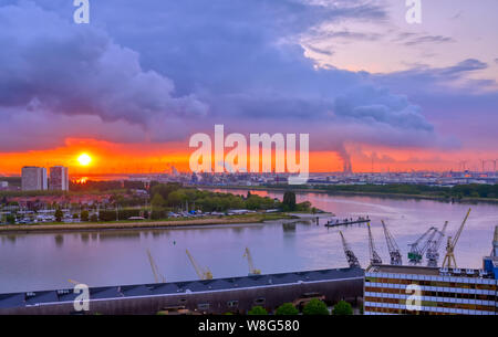 Vista aerea del porto di Anversa ad Anversa, in Belgio. Foto Stock