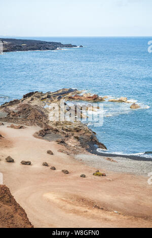 Costa naturale dell'isola di Lanzarote - Isole Canarie Foto Stock