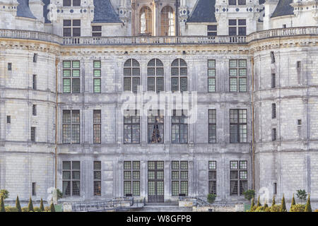 Il castello di Chambord in Francia. Uno dei più recognizble chateaux nel mondo, lo Chateau de Chambord è famosa per il suo caratteristico Ren francese Foto Stock