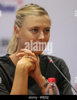 Maria Sharapova della Russia partecipa a una conferenza stampa per il 2015 WTA Wuhan Open Tennis Tournament nella città di Wuhan, Cina centrale della provincia di Hubei, 26 S Foto Stock