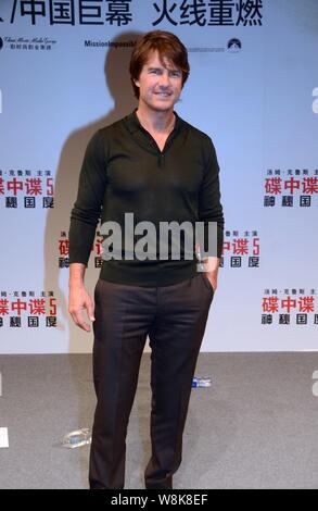 Attore americano Tom Cruise pone durante una Premiere per il suo film 'Mission: Impossibile ¨C Rogue Nation' in Cina a Shanghai, 6 settembre 2015. Foto Stock