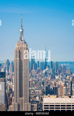 Manhattan New York, vista in estate da Midtown oltre il Chelsea e quartieri di Soho verso la parte inferiore di Manhattan a New York City, Stati Uniti d'America. Foto Stock