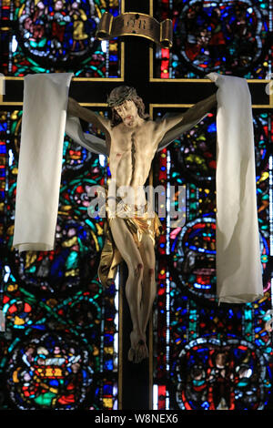 Cristo en Croix du XVIII ème siècle. Abbatiale Saint-Pierre-et-Saint-Paul de Wissembourg. San Pietro e la chiesa di San Paolo. Wissembourg. Foto Stock