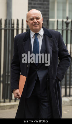 A Downing Street, Londra, Regno Unito. 20 ottobre, 2015. I ministri del governo di lasciare Downing Street dopo aver frequentato il settimanale riunione del gabinetto a Downing Street Foto Stock