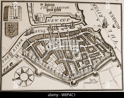 Città di Kingston upon Hull popolarmente conosciuta semplicemente come a Hull in Inghilterra - incisione storica - una mappa o una pianta della città nel 1735 con le sue strade e garrison Foto Stock