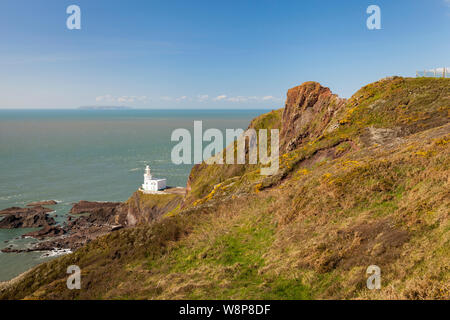 Hartland Point lighthouse sulla costa del North Devon, Inghilterra Foto Stock
