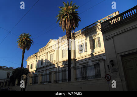 Questo elegante edificio è situato nel quartiere di San Telmo, Buenos Aires, e ospita il archivi militari del paese di Argentina Foto Stock