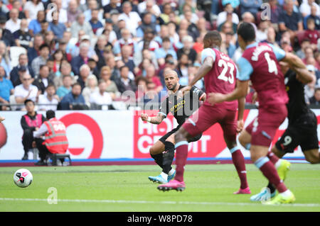 Londra, Regno Unito. 10 Agosto, 2019. Kyle Walker (MC) presso il West Ham United v Manchester City, English Premier League, presso la London Stadium di Londra il 10 agosto 2019. **Solo uso editoriale, è richiesta una licenza per uso commerciale. Nessun uso in scommesse, giochi o un singolo giocatore/club/league pubblicazioni** Credito: Paolo Marriott/Alamy Live News Foto Stock