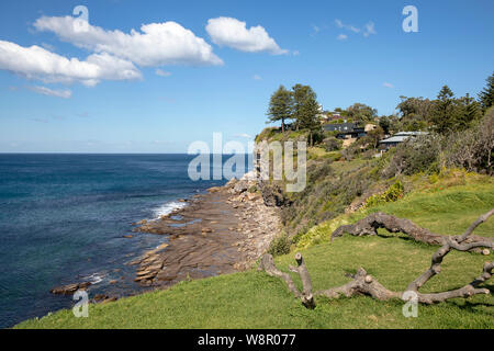 Waterfront home affacciato su Avalon Beach a nord di Sydney, Nuovo Galles del Sud, Australia Foto Stock