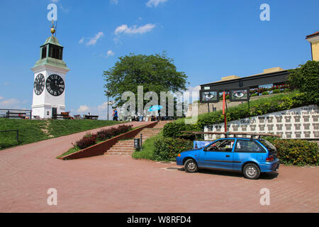 NOVI SAD SERBIA- Giugno 07, 2019: luogo di riposo e di passeggiate sul territorio di Petrovaradin Fortress, Novi Sad Serbia Foto Stock