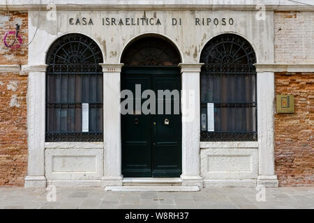 Casa di riposo ebraica, pensione kosher Giardino dei Melograni. Campo del Ghetto nuovo, campo del nuovo Ghetto. Sestiere di Cannaregio. Venezia. Italia, Europa Foto Stock