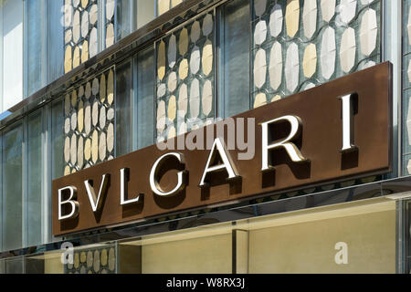 BEVERLY HILLS, CA/STATI UNITI D'America - 10 Maggio 2015: Bulgari store esterno. Bulgari è un italiano di gioielli e beni di lusso marchio che produce gioielli, watch Foto Stock