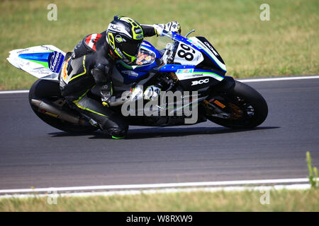 La maggior parte, Cechia. 11 Ago, 2019. Motorsport: Repubblica ceca, Autodrom più, Sidecar, Internazionale tedesco campionato Moto 89 Stefan Kerschbaumer, AUT, Yamaha R1-M, MPB Racing Credit: Daniel Schäfer/dpa-Zentralbild/ZB/dpa/Alamy Live News Foto Stock