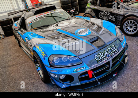 2006 Dodge Viper 8 litro V10 auto drift di Dean Kearney nel paddock del garage al 2019 Goodwood Festival of Speed, Sussex, Regno Unito. Foto Stock