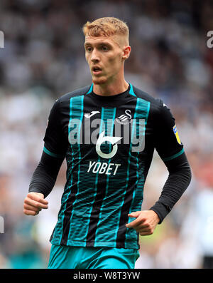 Swansea City Jay Fulton durante il cielo di scommessa match del campionato al Pride Park, Derby. Foto Stock