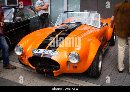 AC Cobra chiamato anche Shelby Cobra auto sportiva, Germania. AC Cobra auch genannt Shelby Cobra Sportwagen, Deutschland. Foto Stock