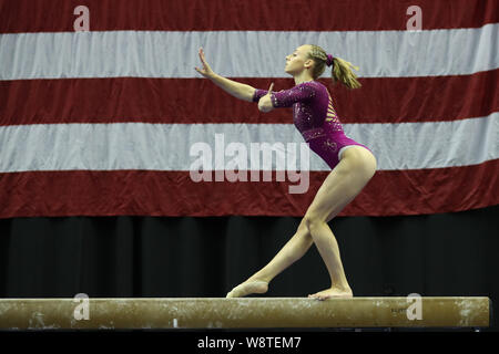 9 agosto 2019: ginnasta Olivia ciccioli durante il giorno una delle junior donna della concorrenza al 2019 noi campionati di ginnastica, svoltasi a Kansas City, MO. Melissa J. Perenson/CSM Foto Stock