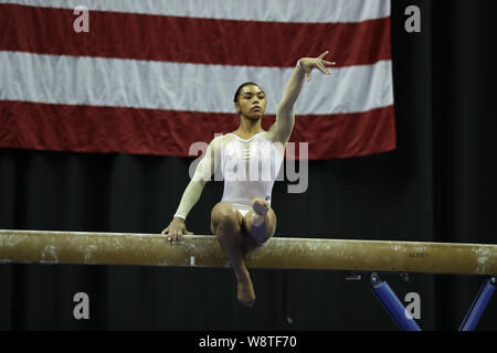 9 agosto 2019: eMjae ginnasta Frazier compete durante il giorno una delle junior donna della concorrenza al 2019 noi campionati di ginnastica, svoltasi a Kansas City, MO. Melissa J. Perenson/CSM Foto Stock