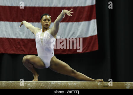 9 agosto 2019: eMjae ginnasta Frazier compete durante il giorno una delle junior donna della concorrenza al 2019 noi campionati di ginnastica, svoltasi a Kansas City, MO. Melissa J. Perenson/CSM Foto Stock