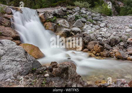 Cascata in Stoissengraben in Austria Foto Stock