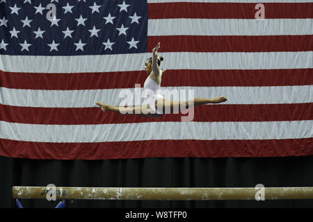 9 agosto 2019: eMjae ginnasta Frazier compete durante il giorno una delle junior donna della concorrenza al 2019 noi campionati di ginnastica, svoltasi a Kansas City, MO. Melissa J. Perenson/CSM Foto Stock