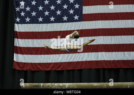9 agosto 2019: eMjae ginnasta Frazier compete durante il giorno una delle junior donna della concorrenza al 2019 noi campionati di ginnastica, svoltasi a Kansas City, MO. Melissa J. Perenson/CSM Foto Stock