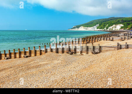 A piedi dalla spiaggia di Holywell, Eastbourne Foto Stock