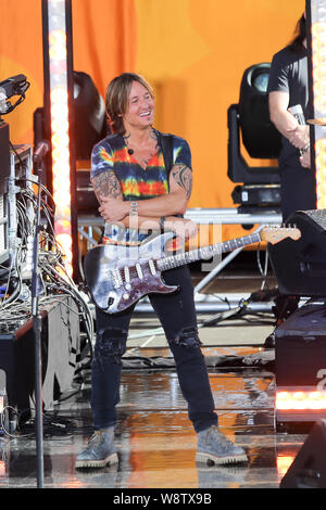 NEW YORK - agosto 9: Keith Urban esegue su ABC della 'Good Morning America' il 9 agosto 2019 a Rumsey commemorazione nella città di New York. Foto Stock