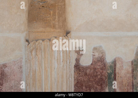 Israele, Masada Parco Nazionale di aka Massada. Il Palazzo di nord aka erode il luogo, cliffside periodo erodiano gemma architettonica, c. 37 A.C. al 4 A.C. Foto Stock