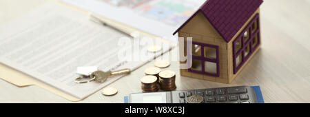 Tasto Home Immobiliare di proprietà di prestito il concetto di vendita Foto Stock