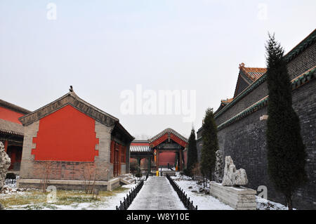 Vista di palazzi in Mukden Palace, noto anche come il Palazzo Imperiale di Shenyang, nella città di Shenyang, nordest Chinas provincia di Liaoning, 26 Novembre 20 Foto Stock