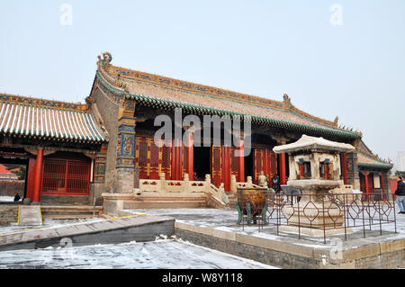 Vista di palazzi in Mukden Palace, noto anche come il Palazzo Imperiale di Shenyang, nella città di Shenyang, nordest Chinas provincia di Liaoning, 26 Novembre 20 Foto Stock